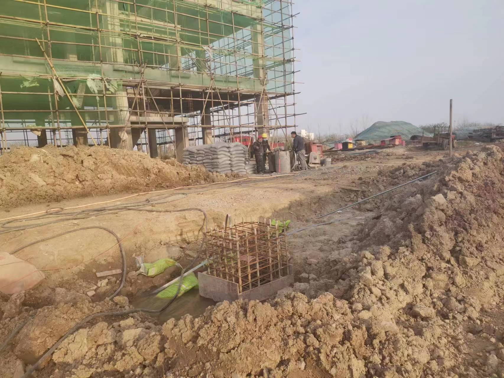 长阳当桥梁出现裂缝的时候应该及时加固修补